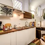 Fresh House Navona